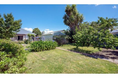 Photo of property in 22 Wilsons Road, Saint Martins, Christchurch, 8022