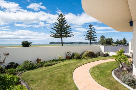 Photo of property in 24 The Esplanade, Westshore, Napier, 4110