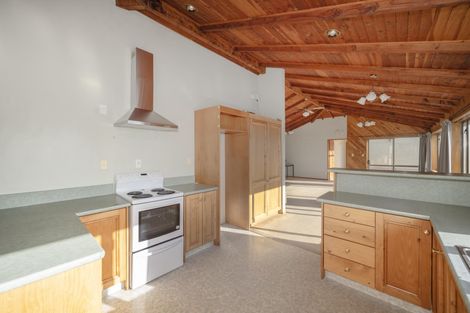 Photo of property in 10 Ure Street, South Hill, Oamaru, 9400