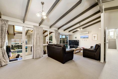 Photo of property in 86 Tarawera Road, Lynmore, Rotorua, 3010