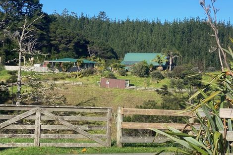 Photo of property in 4 Ferngully Road, Helensville, Kaukapakapa, 0871