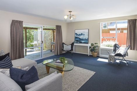 Photo of property in 2/87 Olliviers Road, Phillipstown, Christchurch, 8011