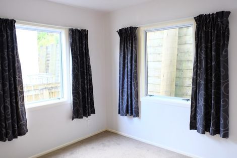 Photo of property in 26a Redwood Avenue, Tawa, Wellington, 5028