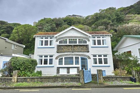 Photo of property in 34 Moana Road, Plimmerton, Porirua, 5026