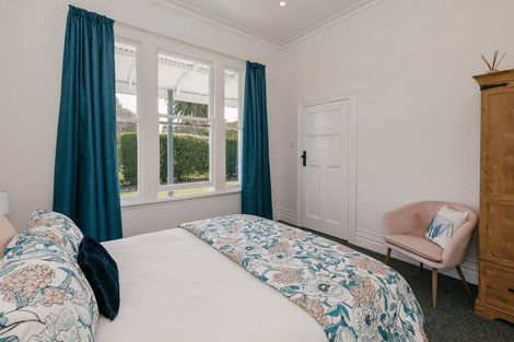 Photo of property in 40 Turitea Road, Fitzherbert, Palmerston North, 4472