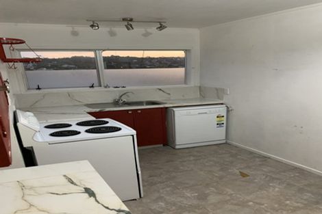 Photo of property in 522 Beach Road, Murrays Bay, Auckland, 0630