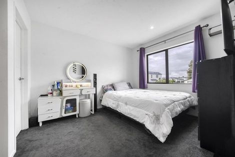Photo of property in 28a Fernaig Street, Papakura, 2110