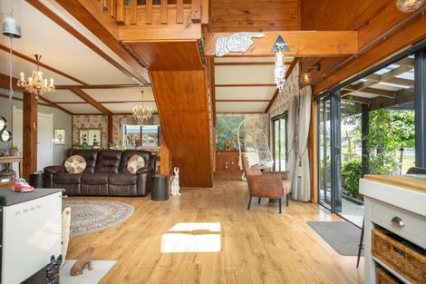Photo of property in 72 Township Road, Kumeroa, Woodville, 4997