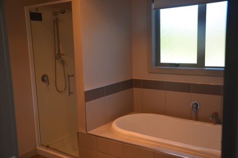 Photo of property in 7 Loch Views Road, Acacia Bay, Taupo, 3385