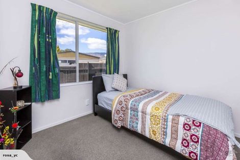 Photo of property in 50b Hartford Crescent, Totara Park, Upper Hutt, 5018