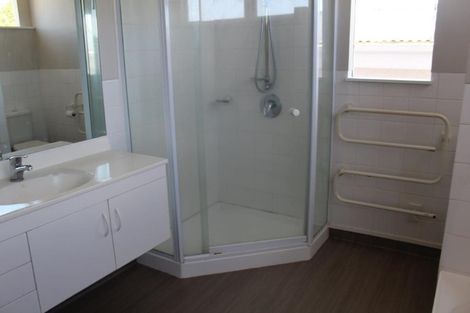 Photo of property in 69a Howe Street, Howick, Auckland, 2014