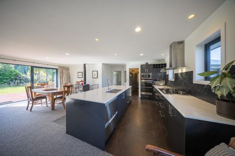 Photo of property in 330 Sinclair Road, Te Anau, 9679