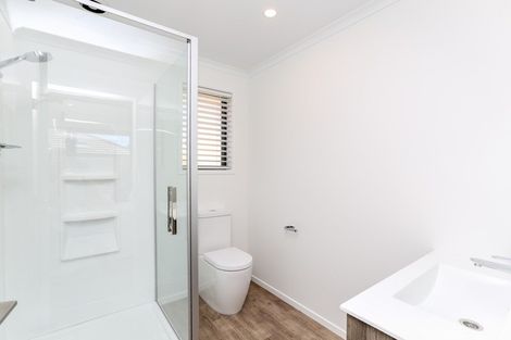 Photo of property in 386a Mangorei Road, Merrilands, New Plymouth, 4312