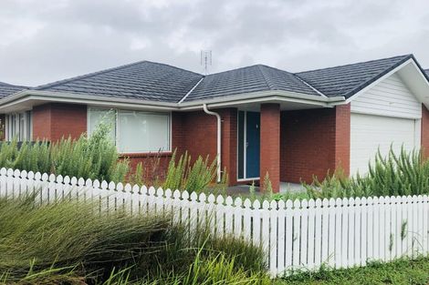 Photo of property in 1 Cooperage Avenue, Kumeu, 0810
