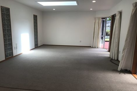 Photo of property in 3/2 East Coast Road, Milford, Auckland, 0620