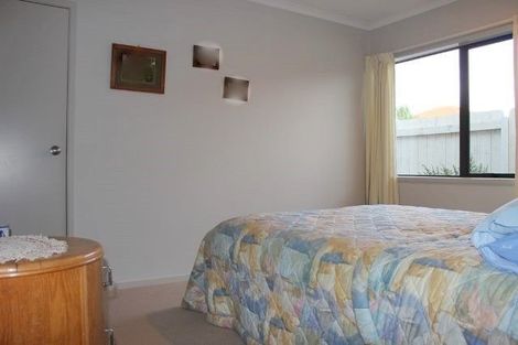 Photo of property in 12 Putaka Place, Papamoa Beach, Papamoa, 3118