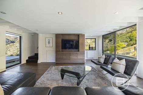 Photo of property in 12 Crows Nest Road, Arthurs Point, Queenstown, 9371
