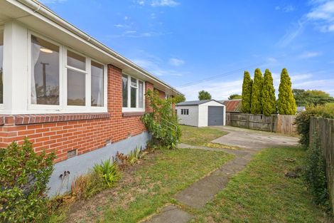Photo of property in 12 Mattingley Street, Aranui, Christchurch, 8061