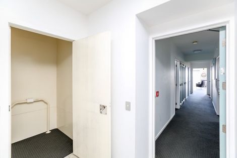 Photo of property in 147a Molesworth Street, New Plymouth, 4312