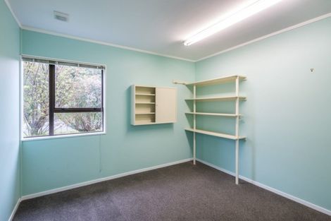 Photo of property in 4 Graham Grove, Waikanae, 5036