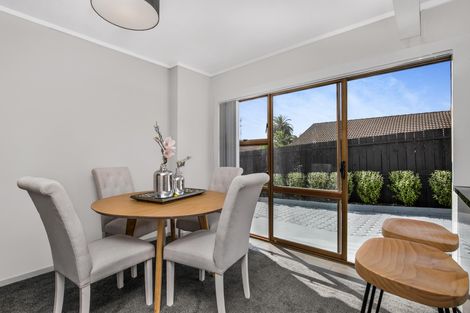 Photo of property in 4/8 Wood Street, Papakura, 2110