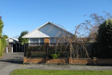 Photo of property in 7 Neave Place, Hillmorton, Christchurch, 8025