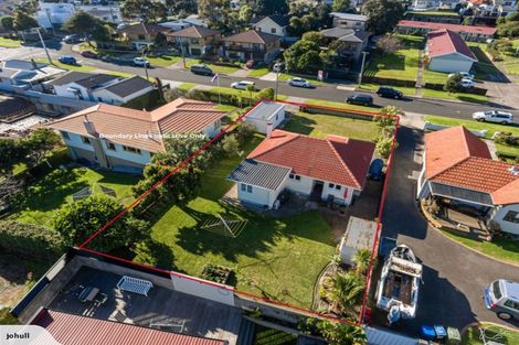 Photo of property in 52 Pitau Road, Mount Maunganui, 3116