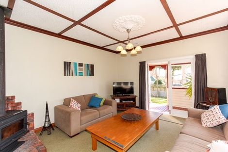 Photo of property in 100 Lemon Street, New Plymouth, 4312