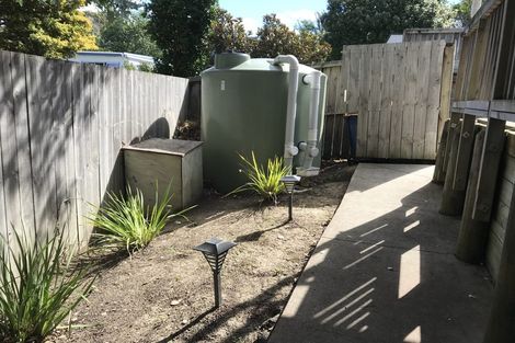 Photo of property in 218a Glamorgan Drive, Northcross, Auckland, 0630