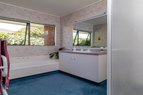 Photo of property in 26 Kingsgate Avenue, Havelock North, 4130