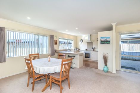 Photo of property in 68 Weraroa Road, Levin, 5510