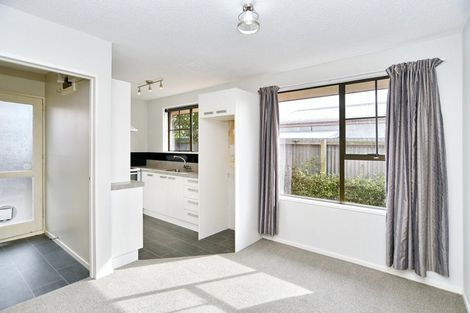 Photo of property in 2/106 Reynolds Avenue, Bishopdale, Christchurch, 8053