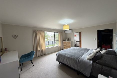 Photo of property in 61 Karina Road, Merrilands, New Plymouth, 4312
