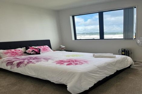 Photo of property in 2 Porowha Road, Westgate, Auckland, 0814