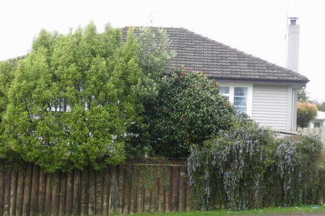 Photo of property in 95 Pioneer Road, Moturoa, New Plymouth, 4310