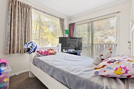 Photo of property in 30 Hyperion Drive, Randwick Park, Auckland, 2105