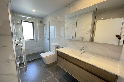 Photo of property in 13f Glendhu Road, Bayview, Auckland, 0629