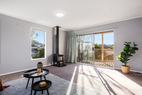 Photo of property in 15 Bowline Place, Whitby, Porirua, 5024