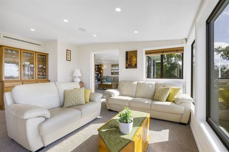 Photo of property in 100a Mellons Bay Road, Mellons Bay, Auckland, 2014