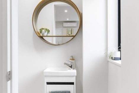 Photo of property in 26 Kearns Drive, Hobsonville, Auckland, 0616