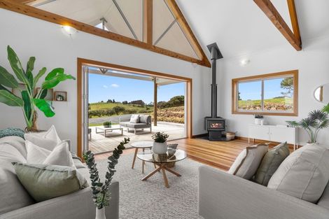 Photo of property in 169 Te Toiroa Road, Ngunguru, Whangarei, 0173