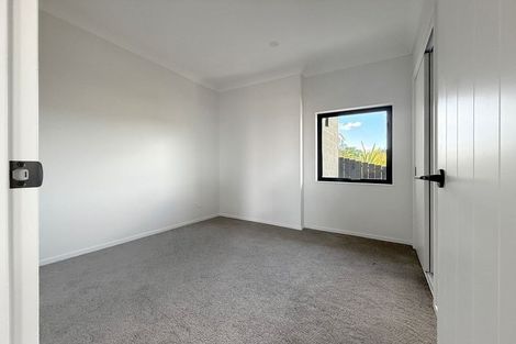 Photo of property in 30 Ridgehill Rise, Flat Bush, 2019
