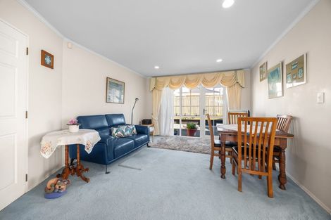 Photo of property in 46 Whiting Grove, West Harbour, Auckland, 0618