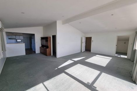 Photo of property in 111 Churchill Road, Murrays Bay, Auckland, 0630