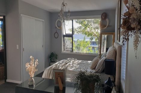 Photo of property in 43 Kittyhawk Drive, Kinloch, Taupo, 3377