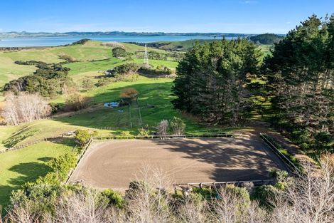 Photo of property in 215 Oyster Point Road, Kaukapakapa, Warkworth, 0984