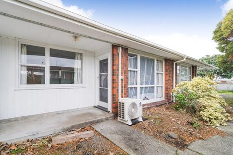 Photo of property in 2/630 Main Street, Palmerston North, 4414