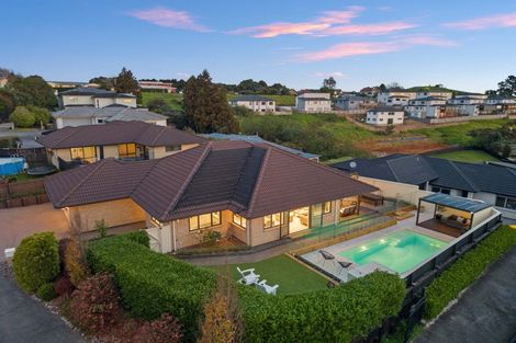 Photo of property in 16 Tokerau Crescent, Pukekohe, 2120