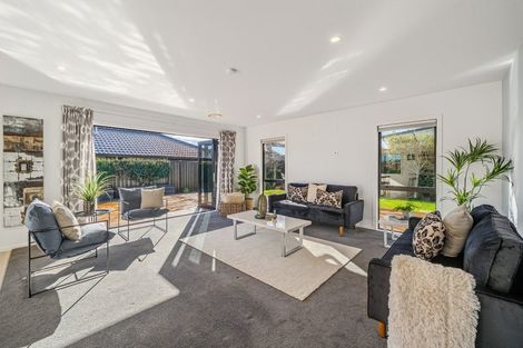 Photo of property in 10 Hopkirk Avenue, Wallaceville, Upper Hutt, 5018