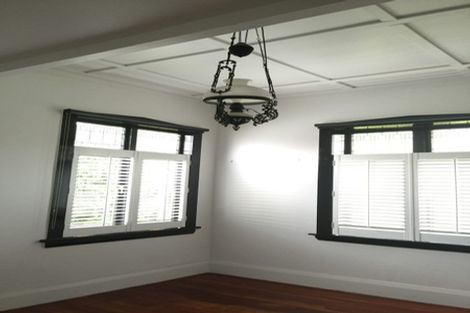 Photo of property in 15 Kerr Street, Devonport, Auckland, 0624